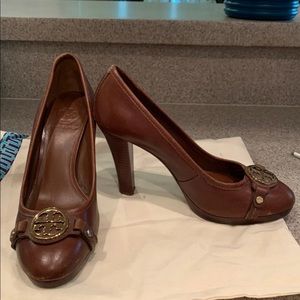 Tory Burch Calista Pump Size 8.5